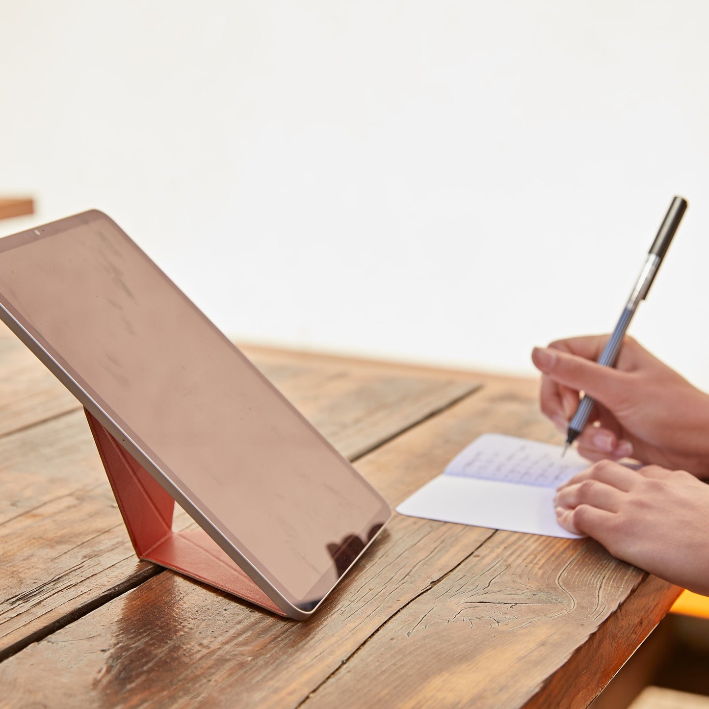 Snap Tablet Stand For Tablets MS009M